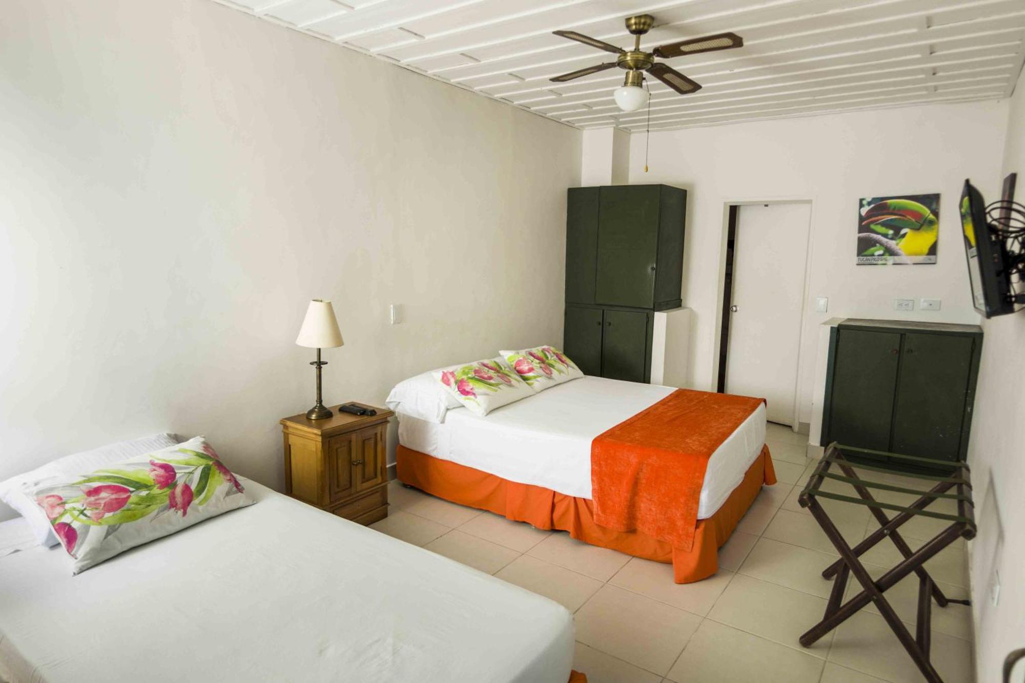 Hotel Campestre La Floresta Puerto Espejo エクステリア 写真