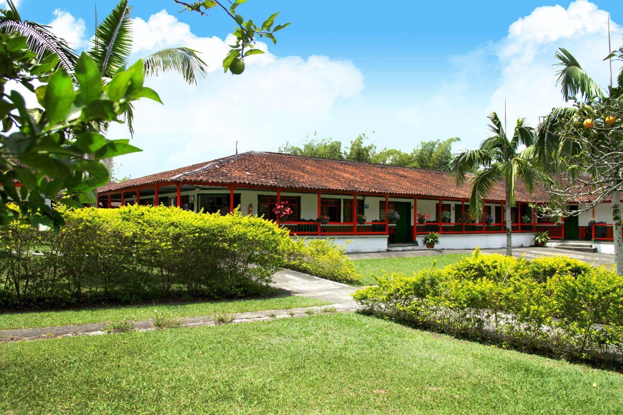 Hotel Campestre La Floresta Puerto Espejo エクステリア 写真