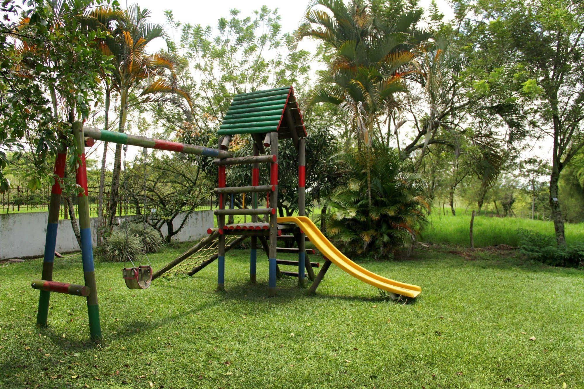 Hotel Campestre La Floresta Puerto Espejo エクステリア 写真