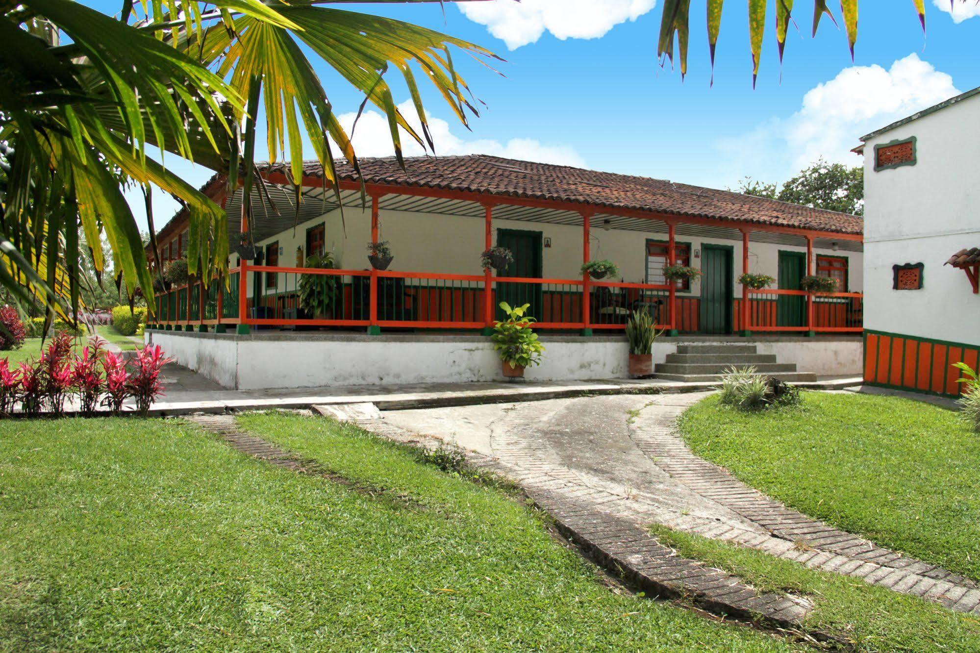 Hotel Campestre La Floresta Puerto Espejo エクステリア 写真