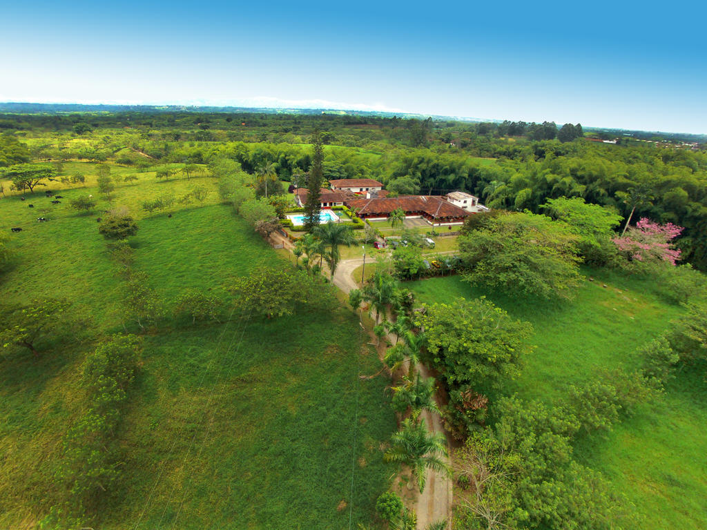 Hotel Campestre La Floresta Puerto Espejo エクステリア 写真